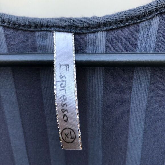 Espresso Size Extra Large (XL) Grey Tank with Ruffles - Picture 4 of 4